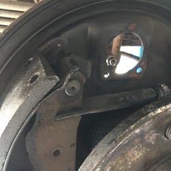 Larry's Mobile Auto Repair - Shoes installed without spring kit or wheel cylinder, leaked 3 months later ruining the shoes.