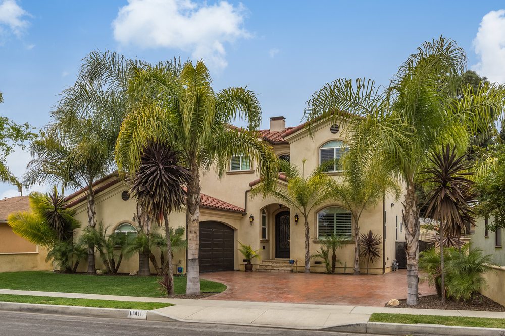 MICHELE WALMANRE/MAX ESTATE PROPERTIES Updated June 2024 10931 Pico Blvd, Los Angeles