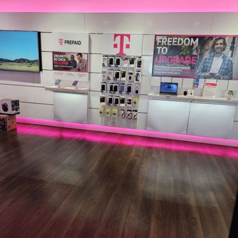 T-Mobile Experience Store - Phone cases - Mobile Phones Near Me - Las Vegas, Nevada T-Mobile Experience Store - Phone cases - Mobile Phones Near Me - Las Vegas, Nevada