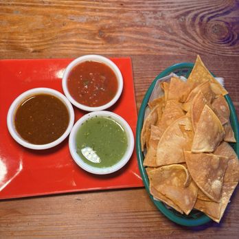 Xochitl Taqueria - Chips and salsa - Mexican Near Me - Brooklyn, New York Xochitl Taqueria - Chips and salsa - Mexican Near Me - Brooklyn, New York