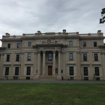Vanderbilt Mansion - Exterior of Mansion - Landmarks & Historical Buildings Near Me - Hyde Park, New York Vanderbilt Mansion - Exterior of Mansion - Landmarks & Historical Buildings Near Me - Hyde Park, New York