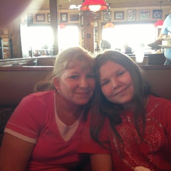 Applebee's Grill + Bar - My girls weren't ready for the last pic. - American Near Me - Roanoke Rapids, North Carolina