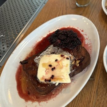 Rolo's - French toast with berry compote - Sandwiches Near Me - Ridgewood, New York Rolo's - French toast with berry compote - Sandwiches Near Me - Ridgewood, New York