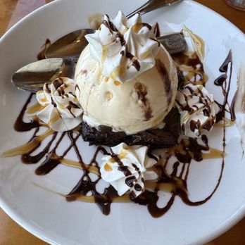 Laishley Crab House - Brownie sundae - Seafood Near Me - Punta Gorda, Florida
