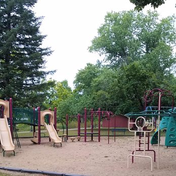 Crawford Park - small playground on the south end - Parks Near Me - Mishawaka, Indiana Crawford Park - small playground on the south end - Parks Near Me - Mishawaka, Indiana