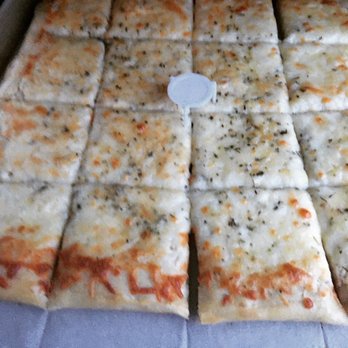 Wagner's Pizza Bus - Garlic and Herb Pizza - Food Trucks Near Me - Fairbanks, Alaska