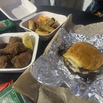 Hungry House - Brooklyn - Burgers Near Me - Brooklyn, New York