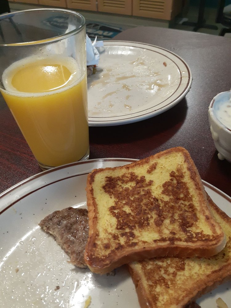 PLATEAU TRAVEL PLAZA 215 Nw Cherry Ln, Madras, Oregon Gas Stations