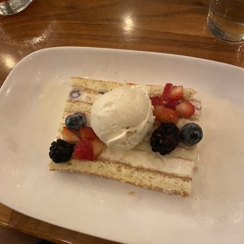 Cascabel - Dulce de leche w fresh fruit - Cocktail Bars Near Me - Los Angeles, California