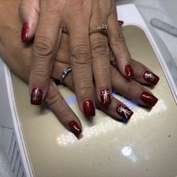 Christmas nail art done freehand! Awesome job!!! Christmas nail art done freehand! Awesome job!!!