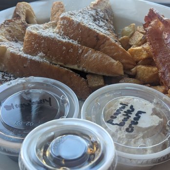 Happy Day Café - Cafes Near Me - Live Oak, Texas