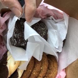 Riverside Cookie Shoppe - Dozen cookies