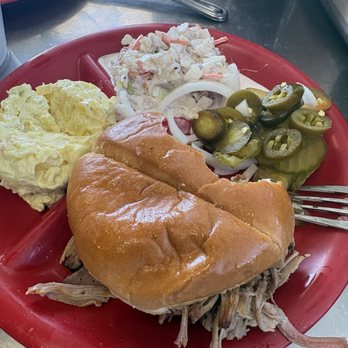 Pit Stop Bbq - Pulled pork sandwich with Coleslaw and potato salad - Barbeque Near Me - Sonora, Texas