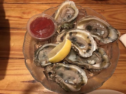 Photo of Phish Tales - Lake City, FL, US. Fresh oysters with very reasonable price