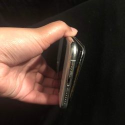 Mobile Mart - Screen falling off iPhone XS