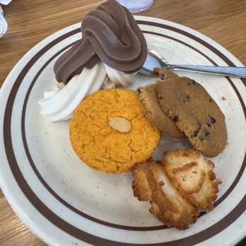 Paradise Buffet - Buffets Near Me - Garden Grove, California