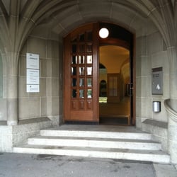 Eingang zum Hochbaudepartement.