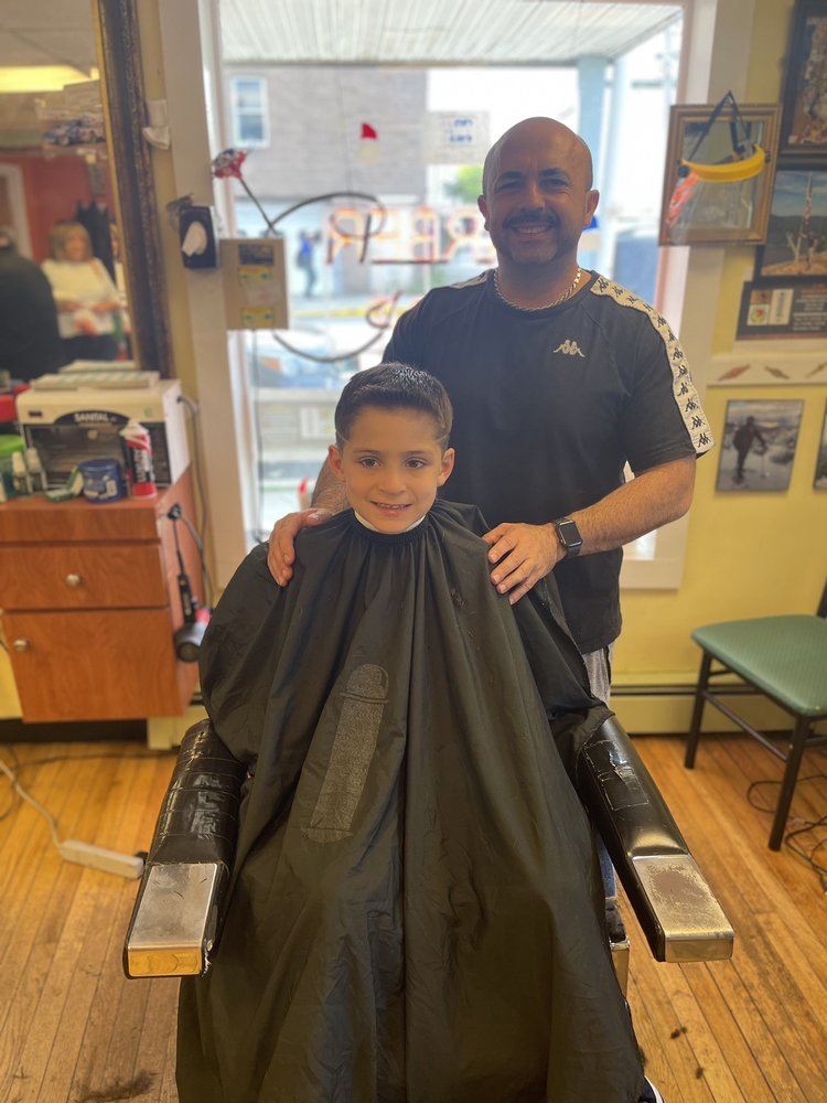 G & C Barber Shop Logo