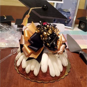 Creative Cakery - Vanilla cake with cream cheese frosting. - Bakeries Near Me - Long Beach, California Creative Cakery - Vanilla cake with cream cheese frosting. - Bakeries Near Me - Long Beach, California