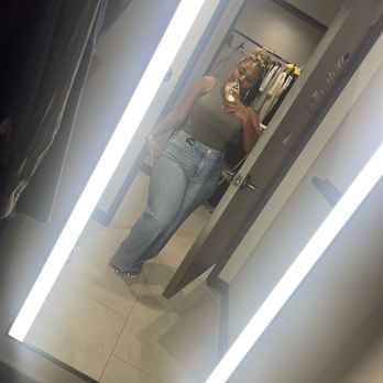 Express - Women's Clothing Near Me - Dallas, Texas