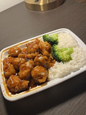 Emerald Chinese Restaurant by null