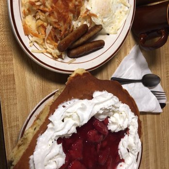 Sparky's Cafe - Pancake is mammoth size ! - Breakfast & Brunch Near Me - Anoka, Minnesota