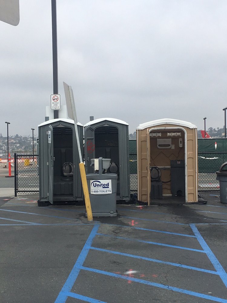 CELL PHONE LOT AT SAN DIEGO INTERNATIONAL AIRPORT 45 Photos & 106