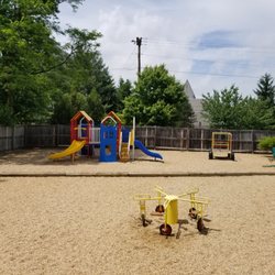Montessori Childrens Center