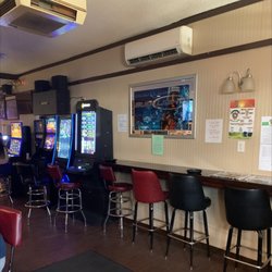 Bigsys Bar & Grille