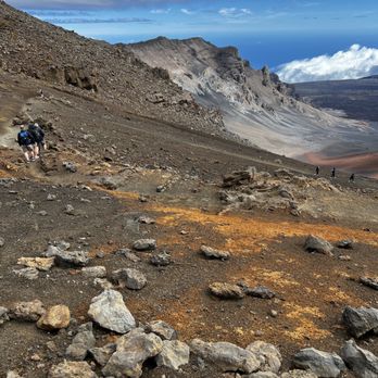 Hike Maui - Crater edge - Tours Near Me - Kahului, Hawaii