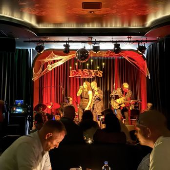 Easy's Cocktail Lounge - Singer - Speakeasies Near Me - Las Vegas, Nevada Easy's Cocktail Lounge - Singer - Speakeasies Near Me - Las Vegas, Nevada