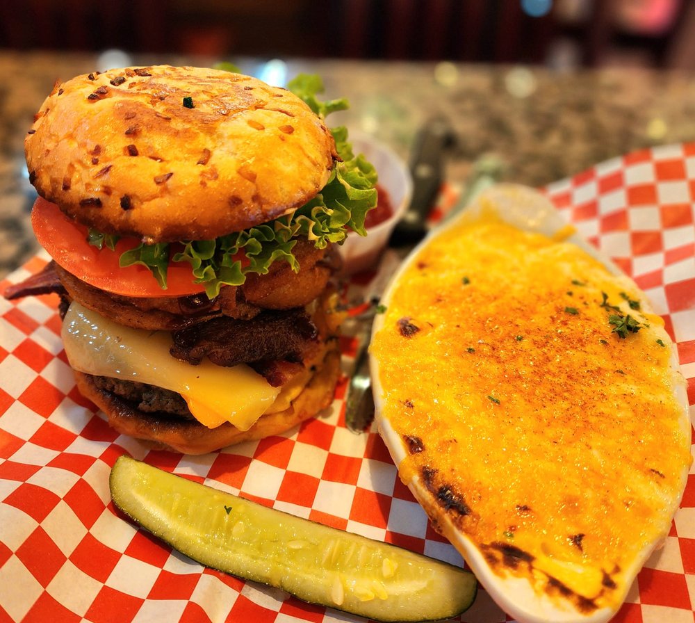 Heroes Bar & Grill