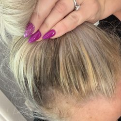 Incorrect hair highlight