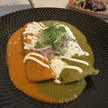Cantina Monarca - Enchiladas diviorsadas - Cocktail Bars Near Me - Bellevue, Washington Cantina Monarca - Enchiladas diviorsadas - Cocktail Bars Near Me - Bellevue, Washington