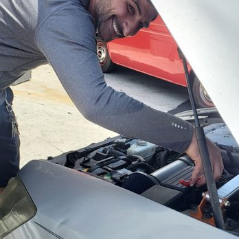 Stereo Depot - Ali had fixed a blown fuse - Car Stereo Installation Near Me - El Cajon, California Stereo Depot - Ali had fixed a blown fuse - Car Stereo Installation Near Me - El Cajon, California