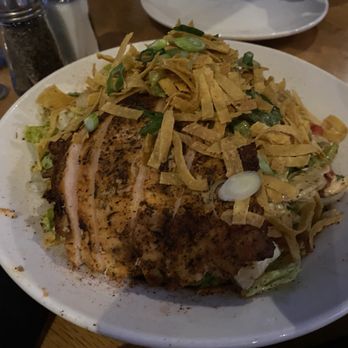 BJ's Restaurant & Brewhouse - Santa Fe Salad - Pizza Near Me - Irvine, California
