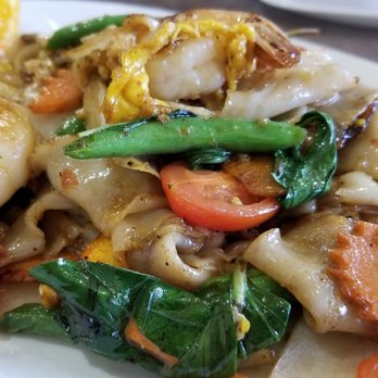 Thai Spice - Drunken Noodles - Thai Near Me - Cloverdale, California
