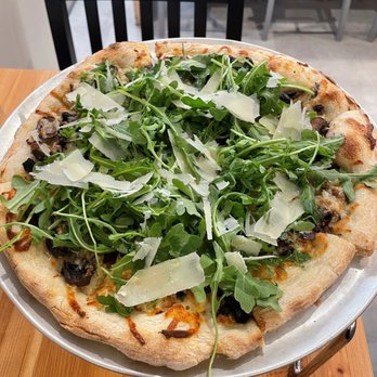 UNA Pizza + Wine - Banff - Italian Near Me - Banff, Alberta UNA Pizza + Wine - Banff - Italian Near Me - Banff, Alberta