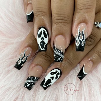 Nails Yes - IG: Nailsyes5160
Walk-in Welcome - Nail Salons Near Me - Chicago, Illinois