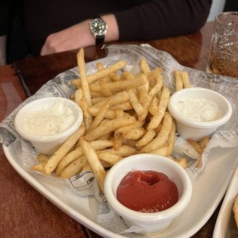 Cask Strength Bar and Kitchen - Garlic Parmesan truffle fries- just tasted like steak fries not that special. - Cocktail Bars Near Me - Bakersfield, California