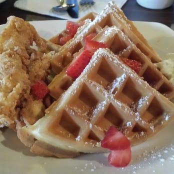 Toasterz Cafe - Waffle with fried chicken, fried chicken was soooo good! - Breakfast & Brunch Near Me - Houston, Texas Toasterz Cafe - Waffle with fried chicken, fried chicken was soooo good! - Breakfast & Brunch Near Me - Houston, Texas