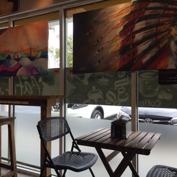 Macondo Coffee Roasters - Phone charging station - Coffee & Tea Near Me - Doral, Florida Macondo Coffee Roasters - Phone charging station - Coffee & Tea Near Me - Doral, Florida