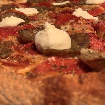 Rickety Cricket Brewing - Jersey Girl Pizza - Pizza Near Me - Kingman, Arizona