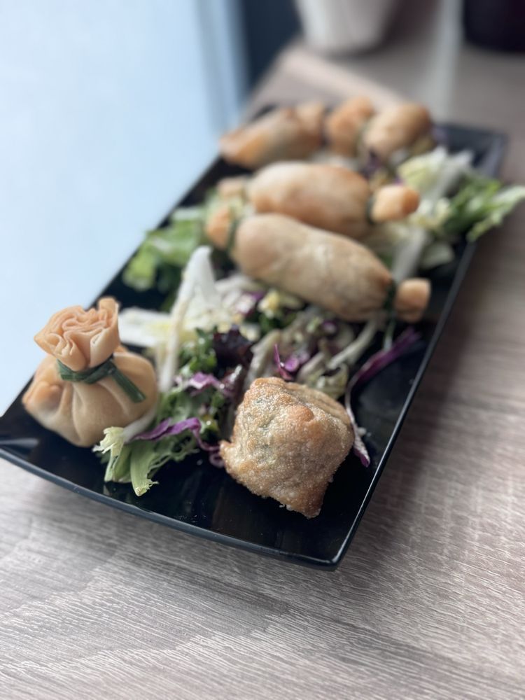 Food from Ming's at Midtown