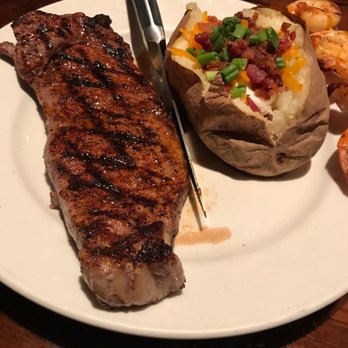 LongHorn Steakhouse - 12 oz strip steak - Steakhouses Near Me - Warrington, Pennsylvania LongHorn Steakhouse - 12 oz strip steak - Steakhouses Near Me - Warrington, Pennsylvania