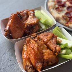 Greenwood Park - 10pcs Chicken Wings (honey sriracha and spicy buffalo).