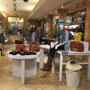 Alley Kat - Just really like this #lifestyle scene and setting at Alley Kat. - Women's Clothing Near Me - Puyallup, Washington Alley Kat - Just really like this #lifestyle scene and setting at Alley Kat. - Women's Clothing Near Me - Puyallup, Washington