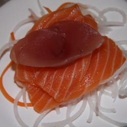 4mosa - Sashimi Rose mit Lachs u Thunfisch