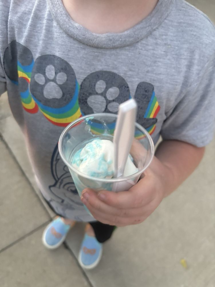 Blast Softserve Logo