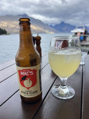 Public Kitchen and Bar by null